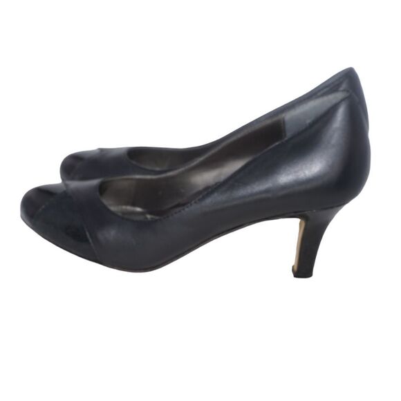 Ros Hommerson Joyce Black Cap Toe Pumps, Size 7.5 - Picture 4 of 9